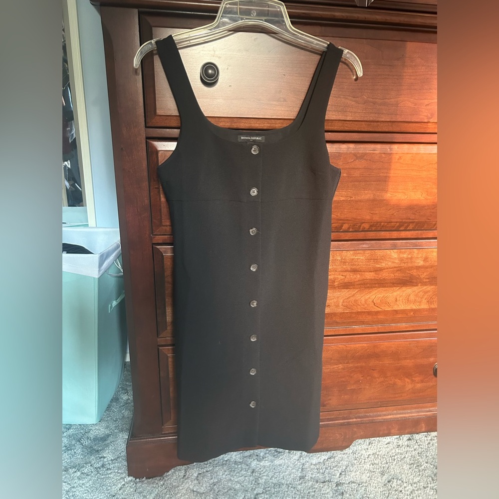 Banana Republic Sheath Mini Dress - Black Size 6